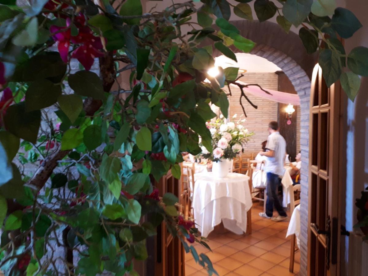 Hotel Villa Laura Rimini Exteriör bild