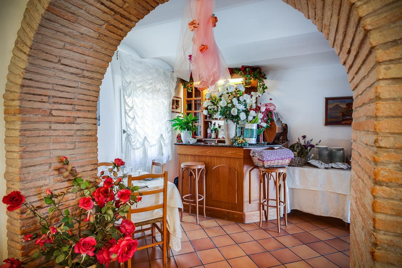 Hotel Villa Laura Rimini Exteriör bild