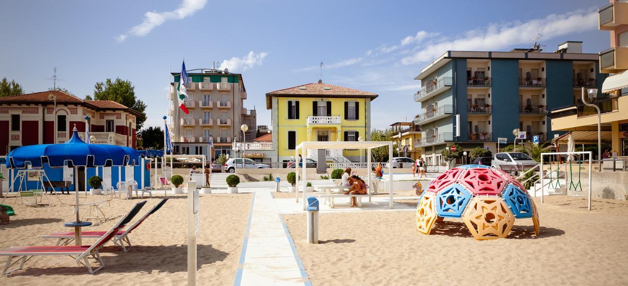 Hotel Villa Laura Rimini Exteriör bild